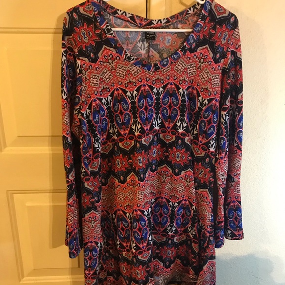 WinWin | Tops | Womens Multicolor Patterned Top | Poshmark
